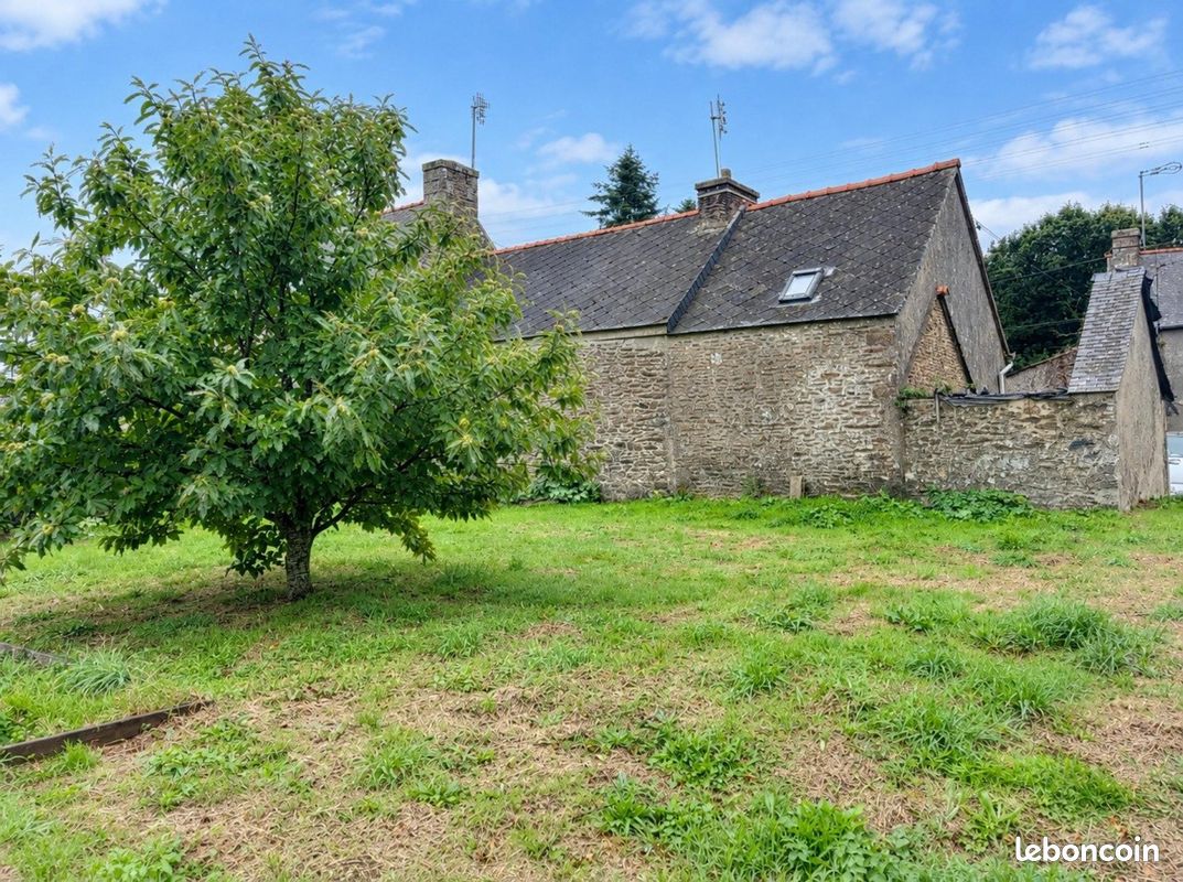 Maison 4 pièces 110 m² · à Gurunhuel · 110 m² · 45 000 €