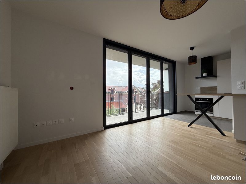 Appartement 2 pièces 50 m² · à Saint-André-lez-Lille · 50 m² · 820 €/mois