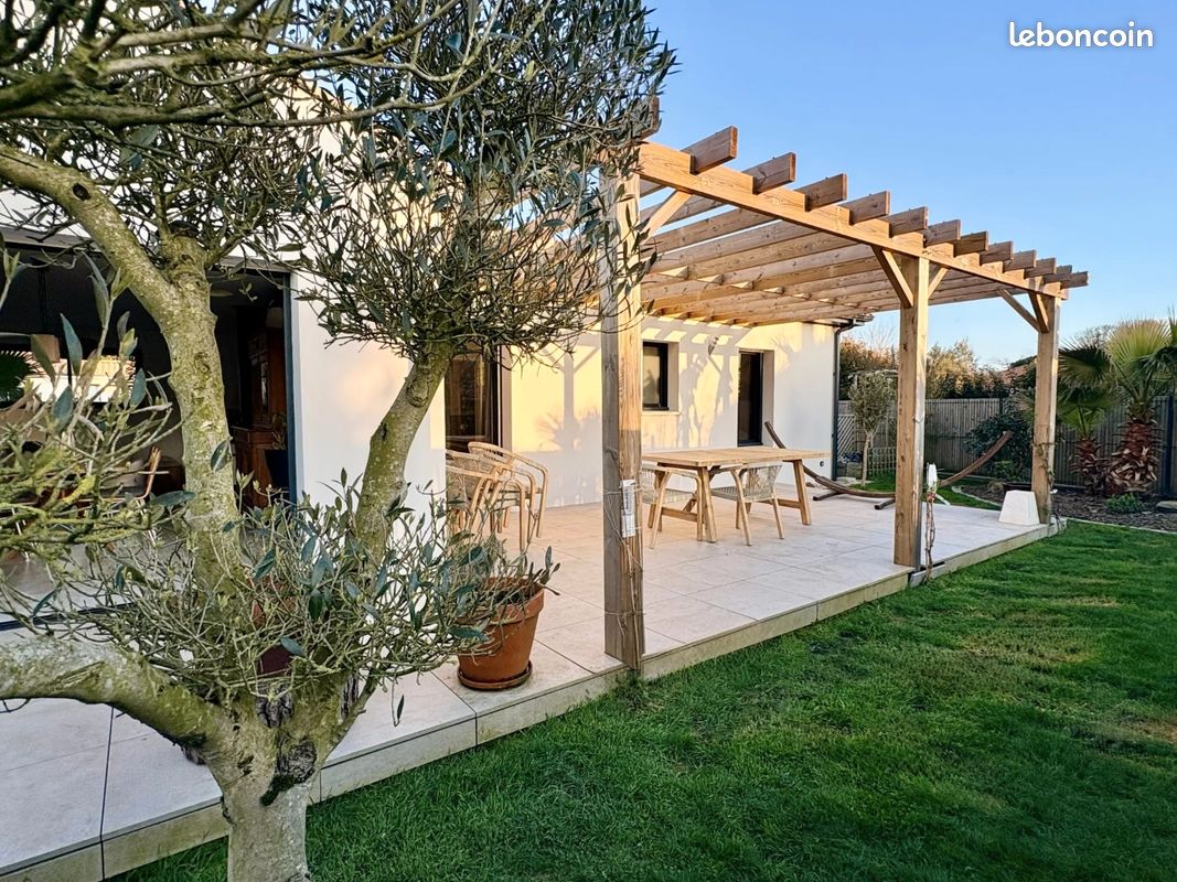 Maison 6 pièces 140 m² · à Saint-Père-en-Retz · 140 m² · 449 500 €