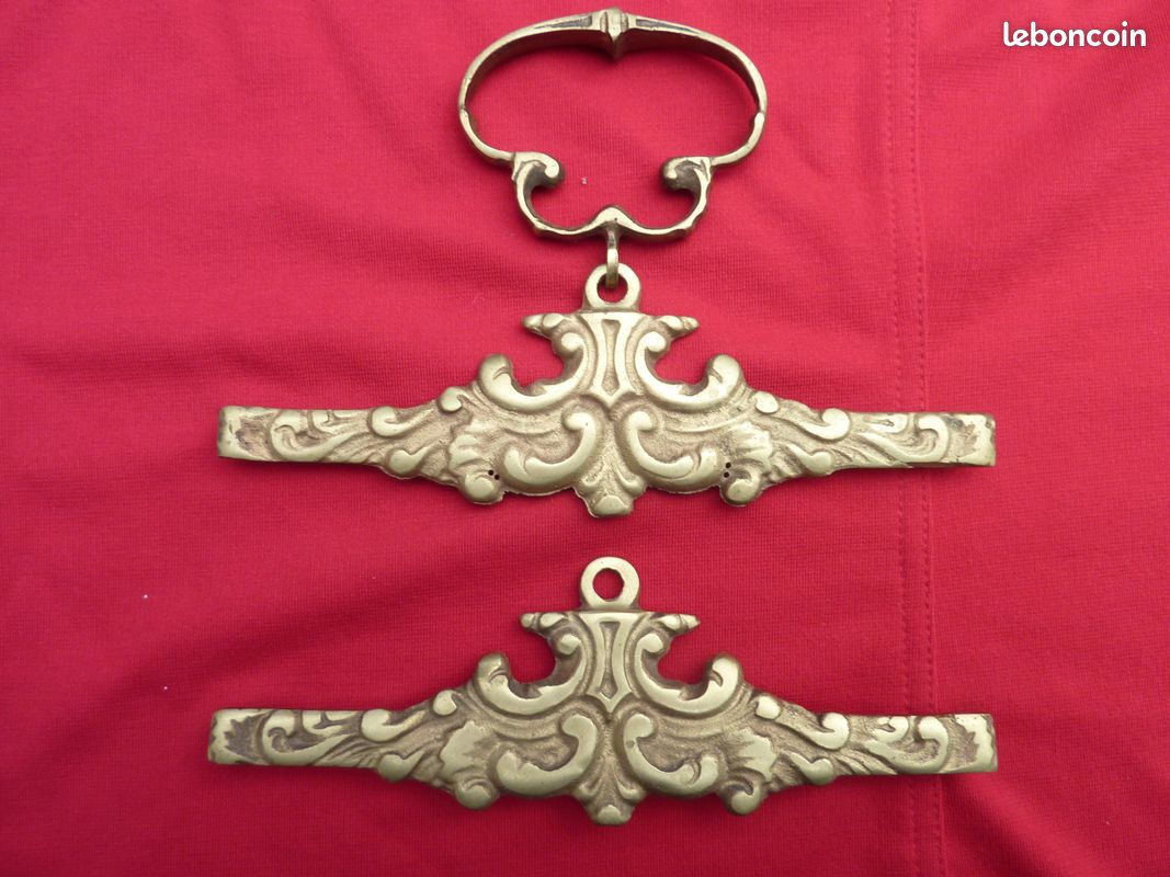 Ferrures de meuble (image 1)