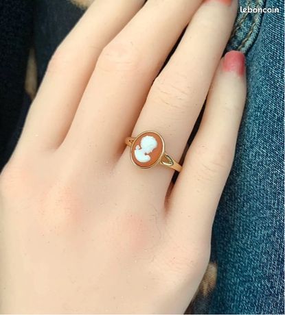 Bague Camée En Cornaline Rouge - Monture Lisse Plaqué Or 18 Carats, Taille Réglable