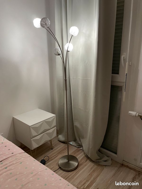 Lampe sur pied (image 2)