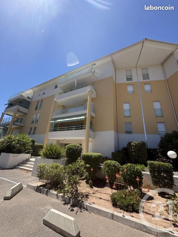 Appartement 4 pièces 82 m² · à Saint-Raphaël · 82 m² · 390 000 €