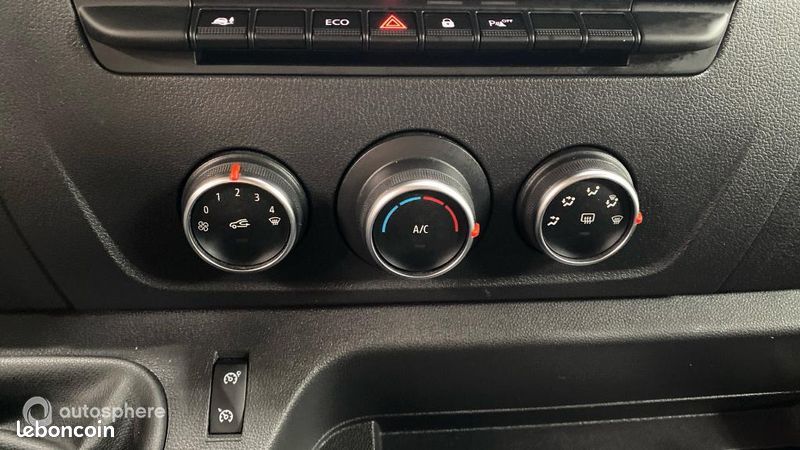 Renault Master Véhicule utilitaire ou Société F3500 L3H3 2.3 Blue dCi 135ch Confort Euro6E (image 27)