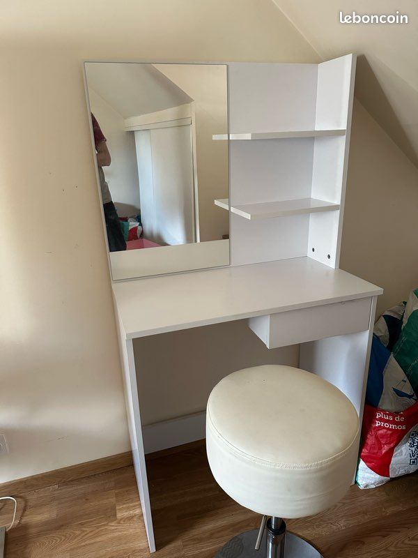 Coiffeuse blanche avec miroir, rangement et tabouret – Très bon état (image 4)