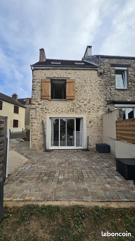 Maison 4 pièces 94 m² · à Cernay-la-Ville · 94 m² · 335 000 €