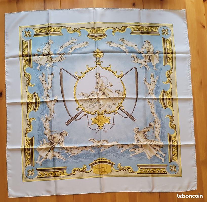 Foulard Carré Vintage En Soie 100% - Imprimé Floral Violet Et Blanc