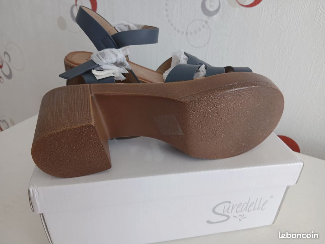Nus pieds sandales en bois et cuir à talons 7 cm surdelle marine taille 37 (image 6)