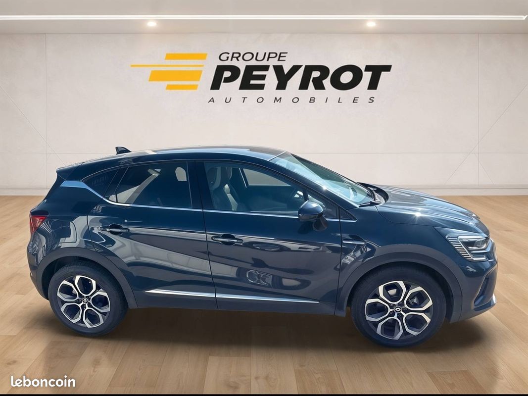 RENAULT Captur E-Tech full hybrid 145 Techno (image 8)