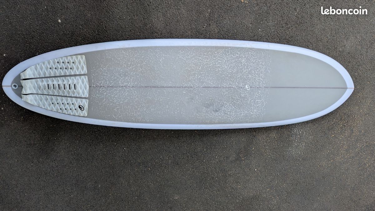 Surf hybride 6'4 decathlon (image 1)