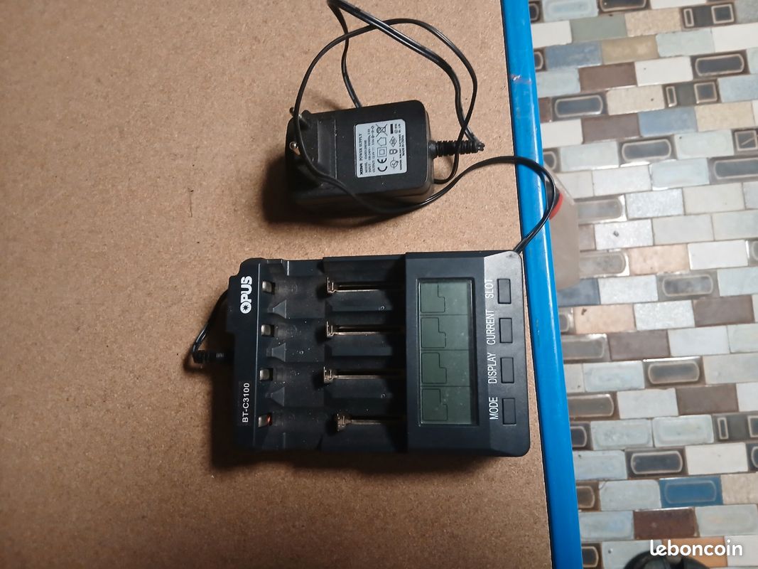 Chargeur de pile (image 1)