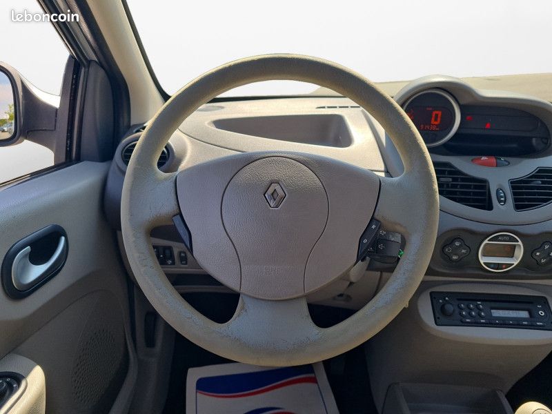 Renault TWINGO II 1.2 16V 75CH DYNAMIQUE (image 10)