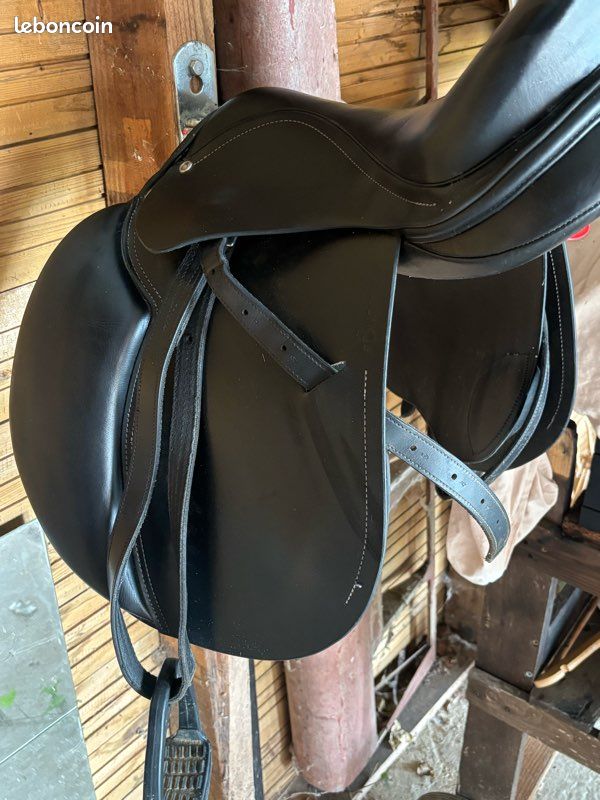 Reprise, Achat et Dépôt-Vente de Selles d'Équitation