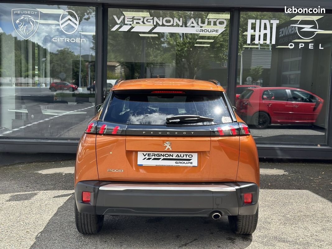 Peugeot 2008 (2) BLUEHDI 110 ALLURE (image 23)