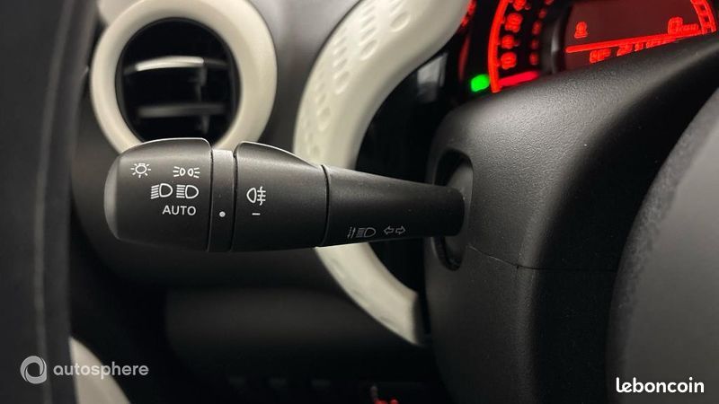Renault Twingo 1.0 SCe 65ch Equilibre (image 23)