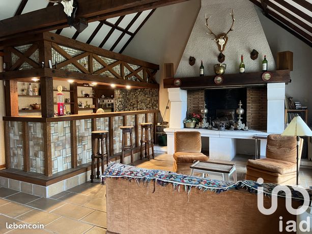 Maison 7 pièces 300 m²