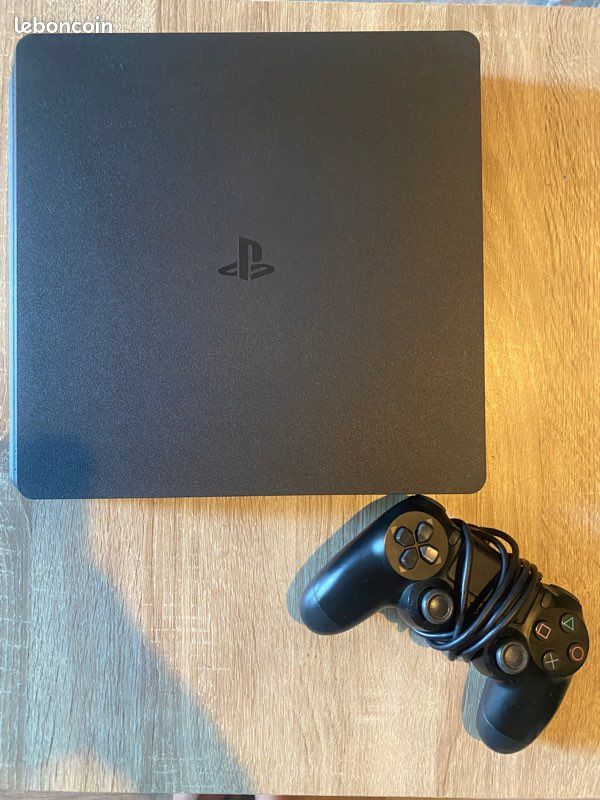 Playstation 4 + manette très bon état (image 3)