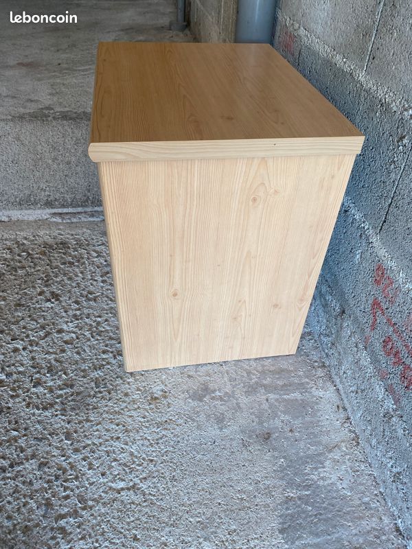 Table de chevet (image 2)