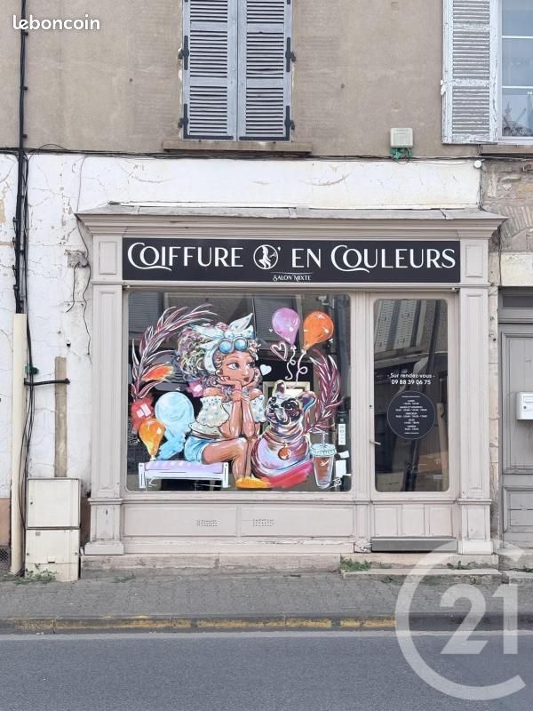 Immeuble 137 m² · à Belleville-en-Beaujolais · 137 m² · 170 000 €