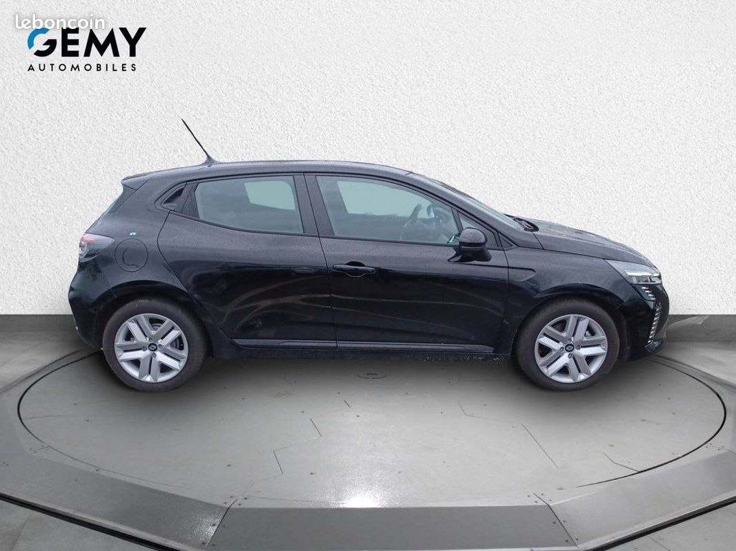 RENAULT Clio E-Tech full hybrid 145 ch GSR2 Evolution (image 4)