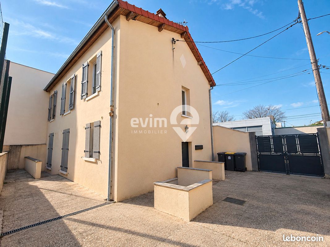 Immeuble 8 pièces 150 m² · à Argenteuil · 150 m² · 549 000 €