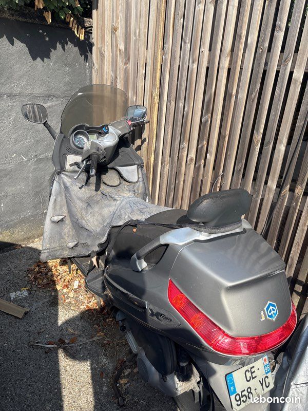 Vends Piaggo X Evo (image 2)