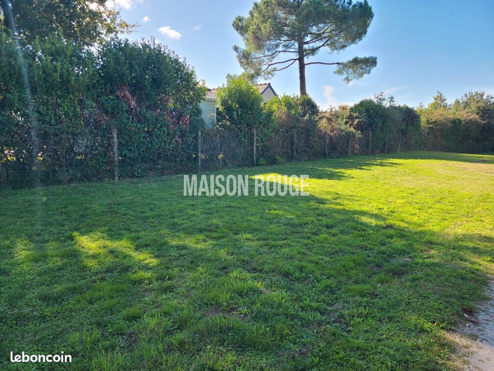Terrain 560 m² Baden · 149 600 €