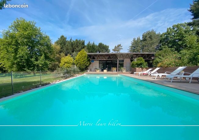 Maison 6 pièces 195 m²