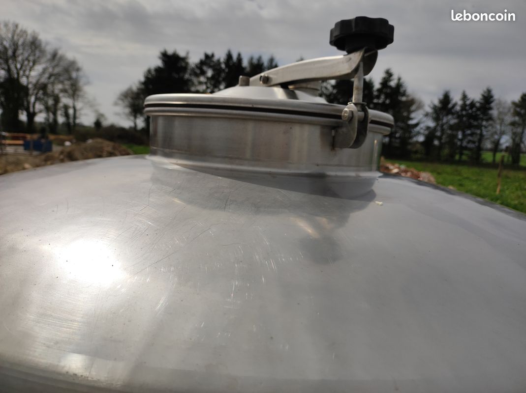 Cuve inox 1000L (image 3)