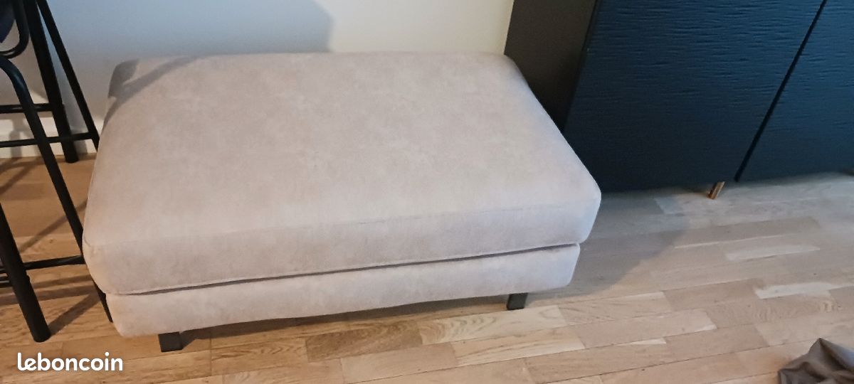 Pouf en tissu beige (image 2)