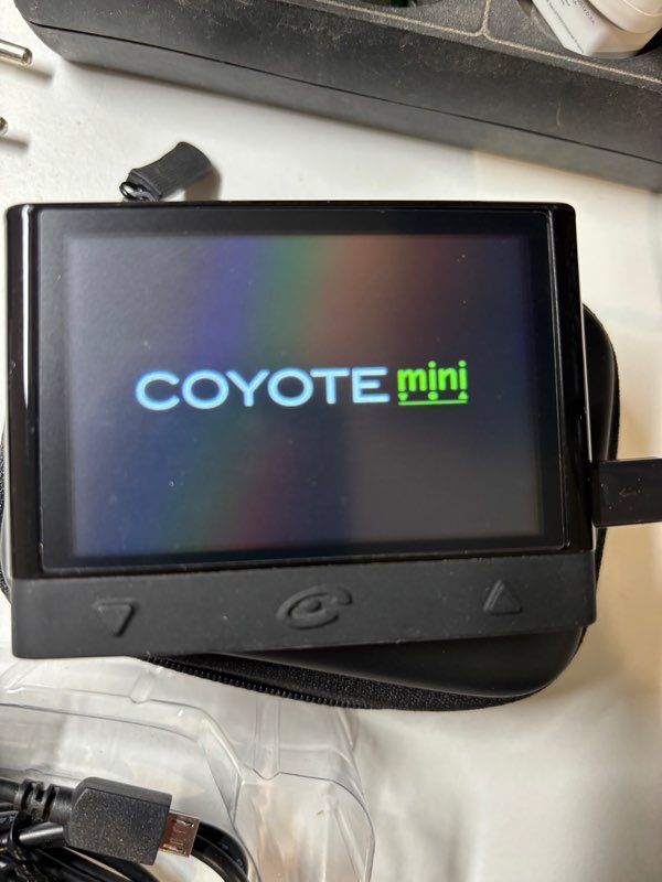 Coyote mini + accessoires auto - Équipement auto