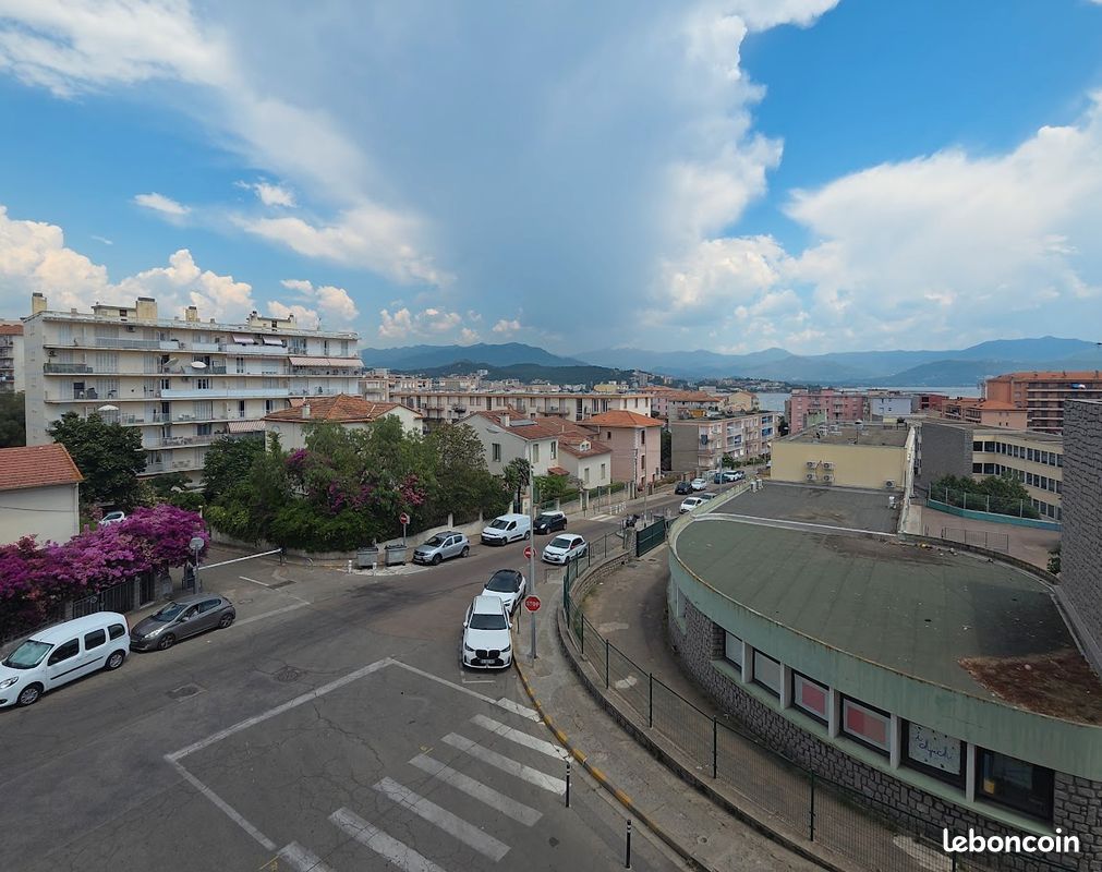 Appartement 3 pièces 84 m² · à Ajaccio · 83,6 m² · 248 000 €