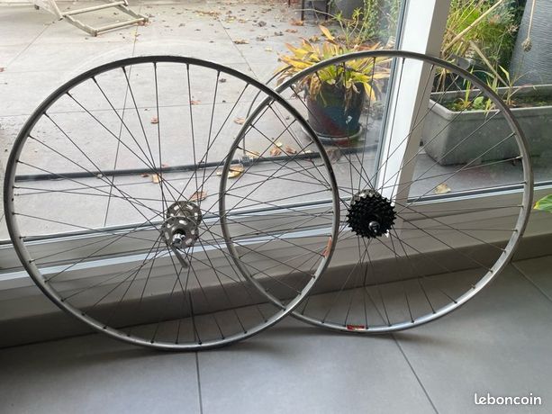 Paire De Roues Vélo Vintage Années 1970 - Moyeux Normandy Competition - Alu