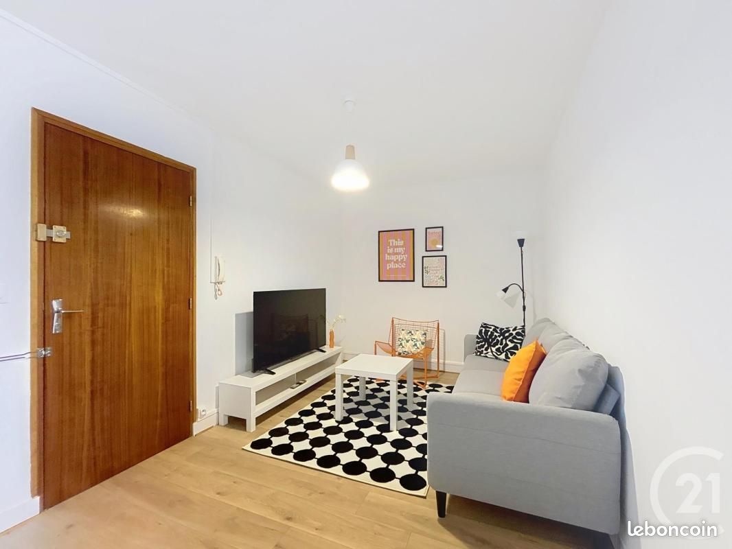 Appartement 1 pièce 10 m² · à Orléans · 10 m² · 430 €