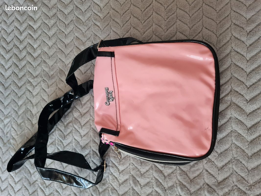 Sac en bandoulière Hello Kitty (VIVOLTA) (image 4)