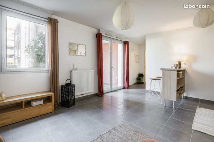 Appartement 1 pièce 33 m² — 6