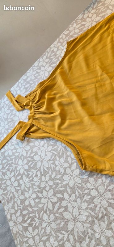 Robe Midi Lemon Tree Taille L - Sans Manches, Plusieurs Niveaux - Jaune Moutarde - Occasion Très Bon état
