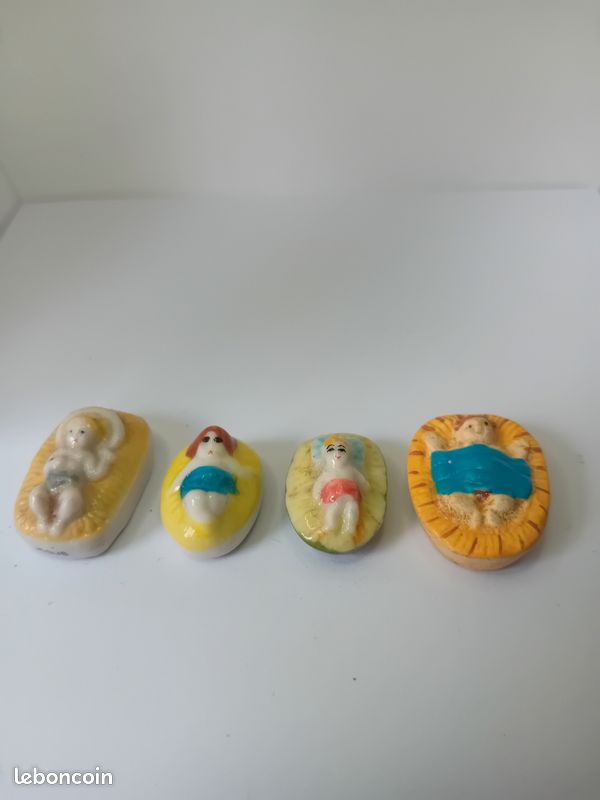 Lot de 3 fèves "enfant Jésus" (image 2)