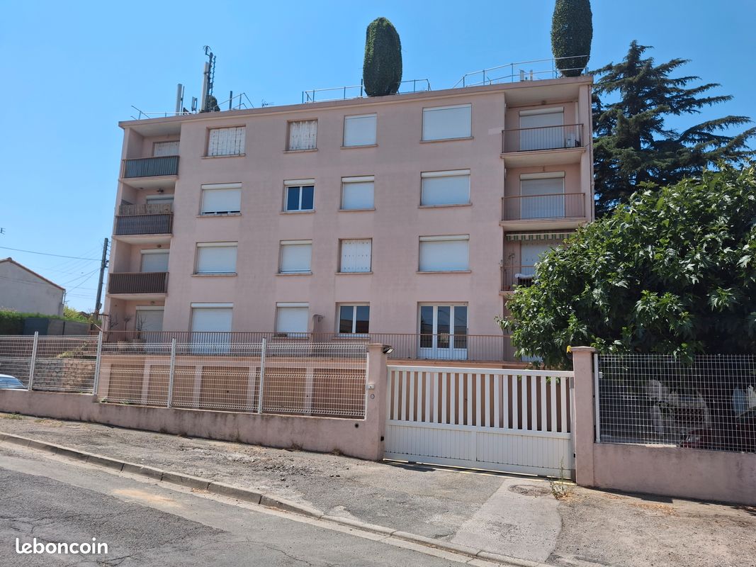 Appartement 4 pièces 90 m² · à Béziers · 90 m² · 890 €