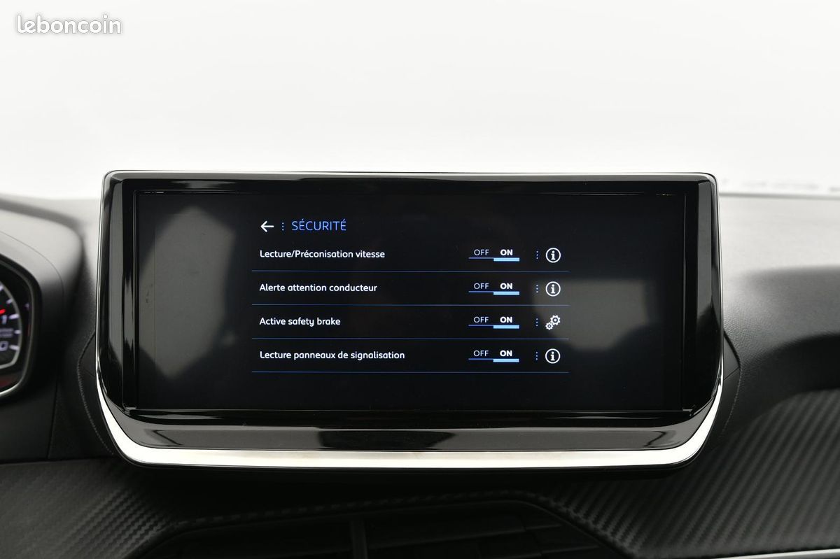 PEUGEOT 208 PureTech 75 S&S BVM5 Active (image 24)