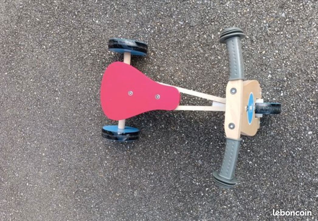 Tricycle en bois (image 2)