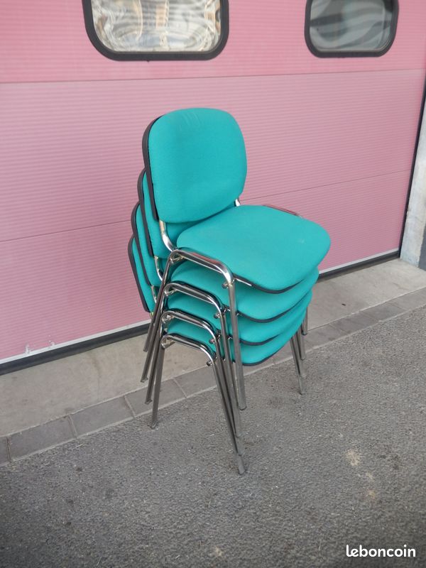 A saisir tres beau lot de quatre chaises (image 3)