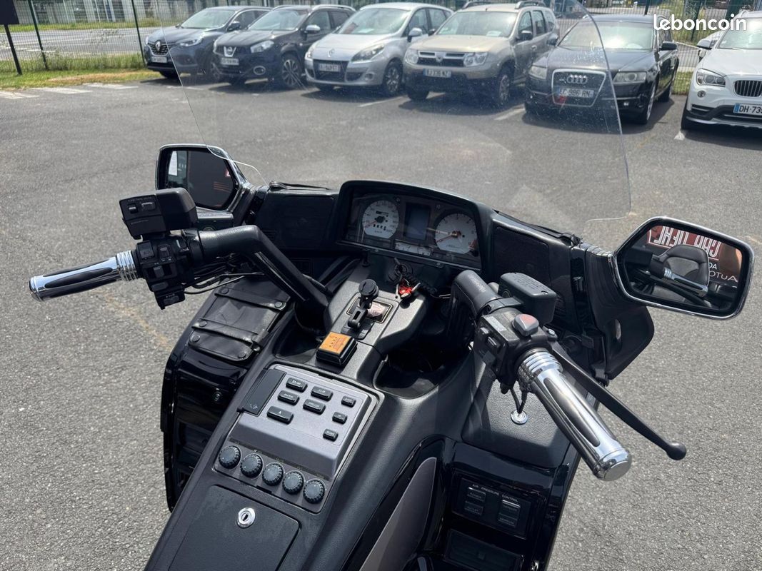 Honda gold wing 50 anniversary (image 8)