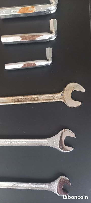 Lot de clefs (image 2)