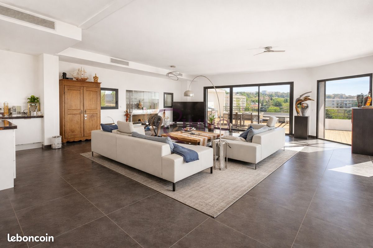 Appartement 5 pièces 222 m² · à Aix-en-Provence · 222 m² · 1 990 000 €