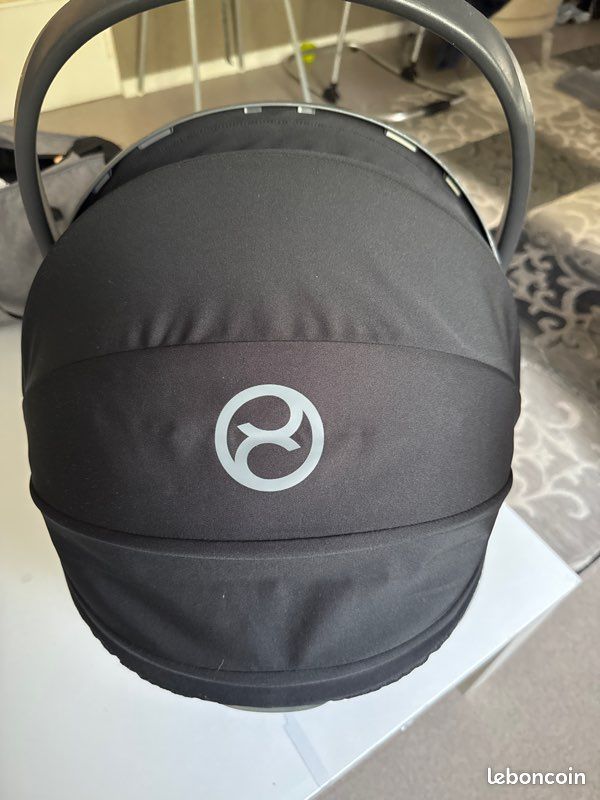 Cosy cybex (image 3)
