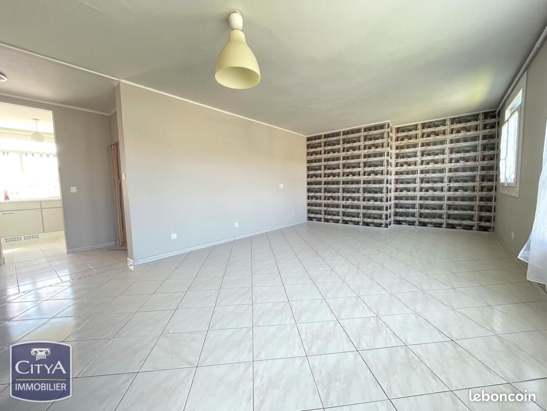 Appartement 5 pièces 80 m² · à Déville-lès-Rouen · 80 m² · 94 000 €
