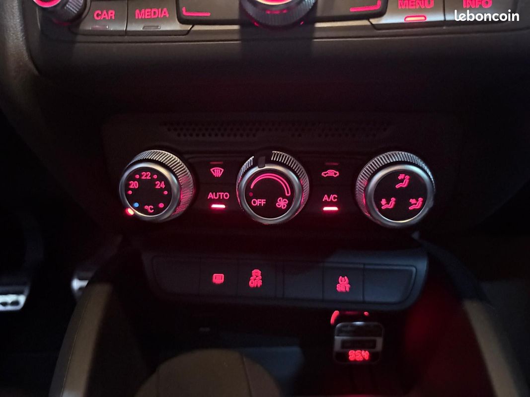 AUDI A1 SPORTBACK 1.2 TFSI 86 S line *REVISION A JOUR* *CT OK* *PLAQUETTES DE FREIN NEUVES (image 23)