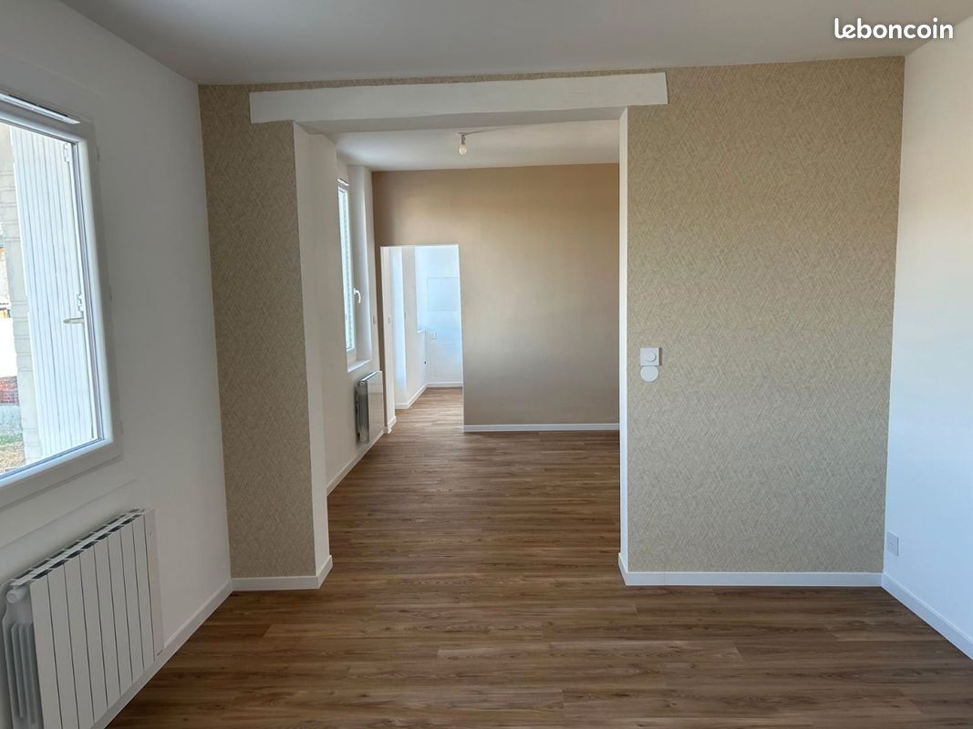 Maison 3 pièces 65 m² · à Segré-en-Anjou Bleu · 65 m² · 700 €