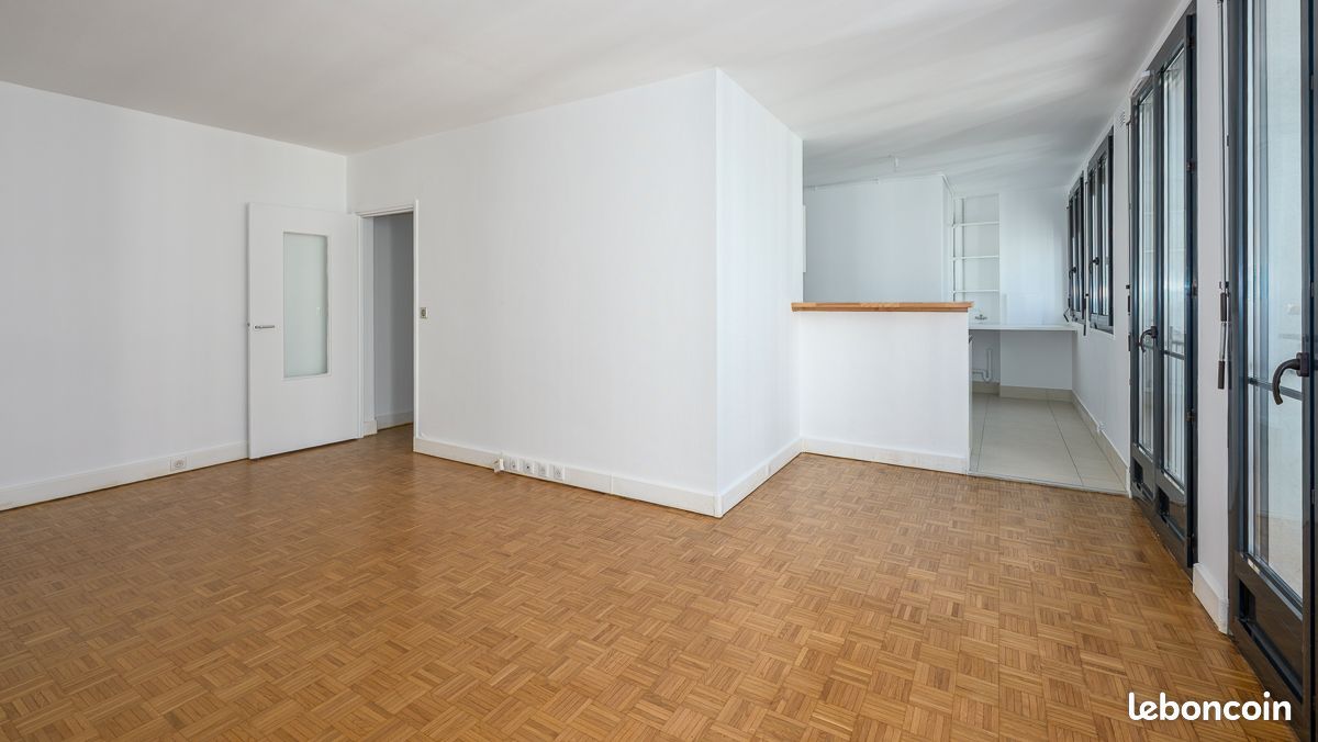 Appartement 4 pièces 77 m² · à Paris · 77 m² · 3 000 €/mois
